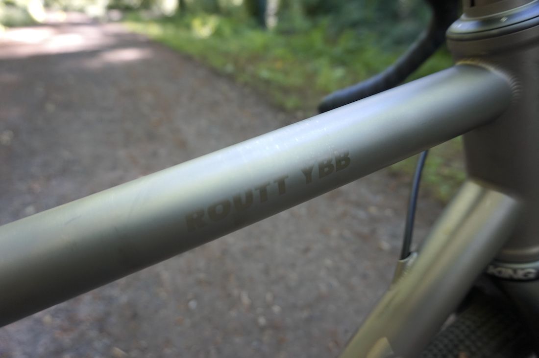 Moots Routt YBB< rear-suspension gravel bike