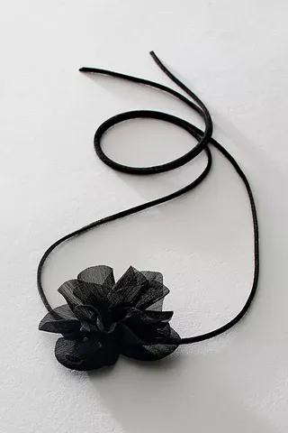 Sweetheart Flower Choker