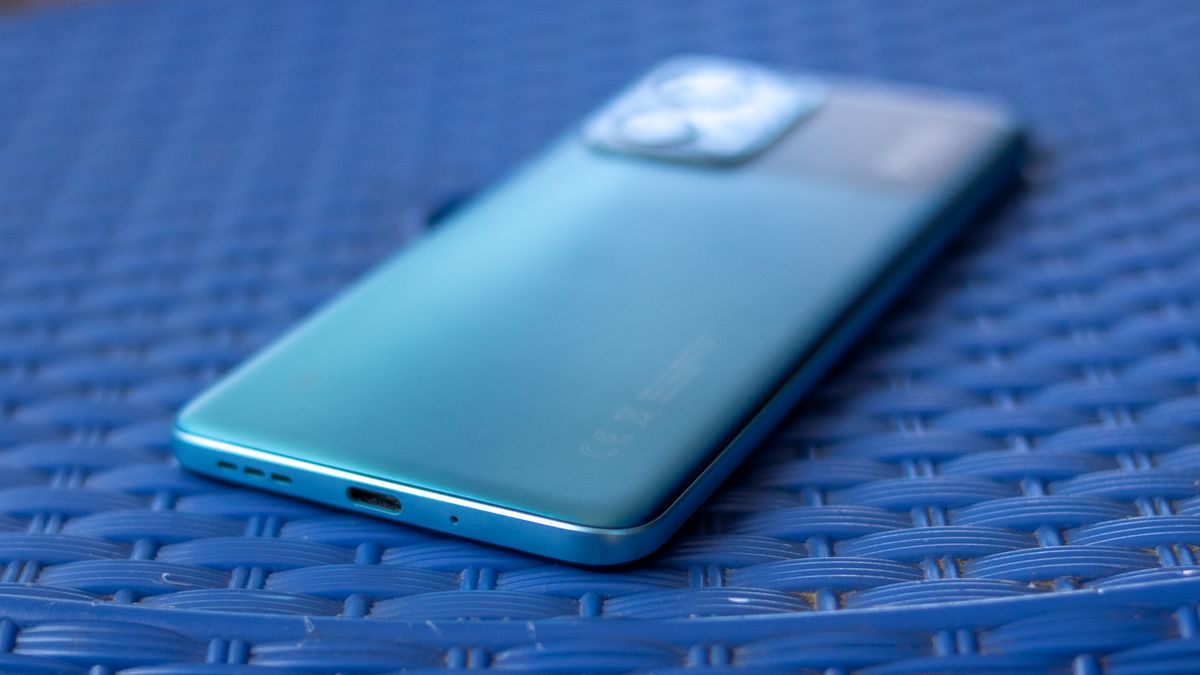 Poco X5 charging port