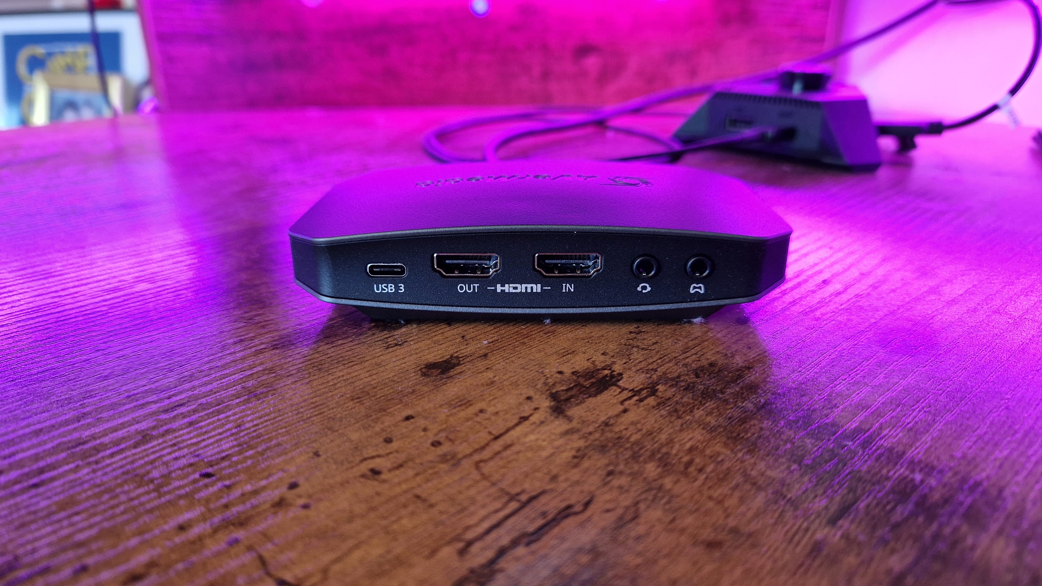 AverMedia Live Gamer Ultra 2.1's IO connection ports