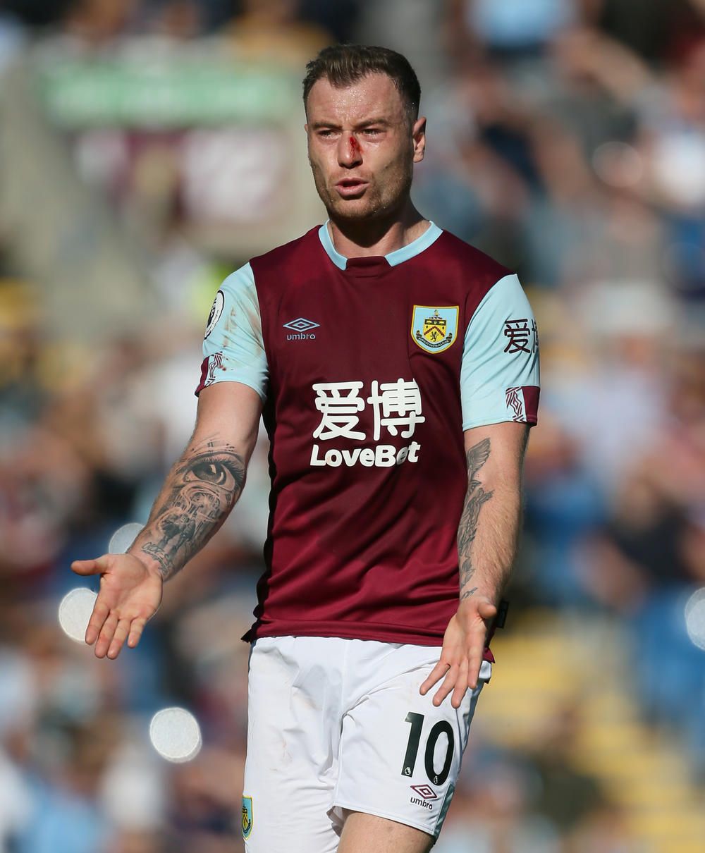 Barnes signs new Burnley contract and wants to stay until retirement ...