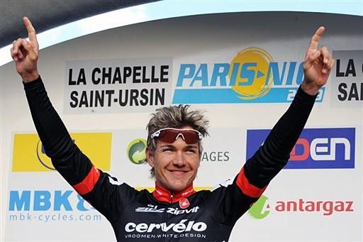 Heinrich Haussler (Cervelo TestTeam) steps onto the podium in Paris-Nice stage two.