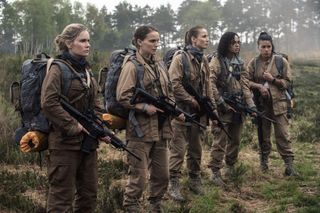 jennifer jason leigh and natalie portman in annihilation