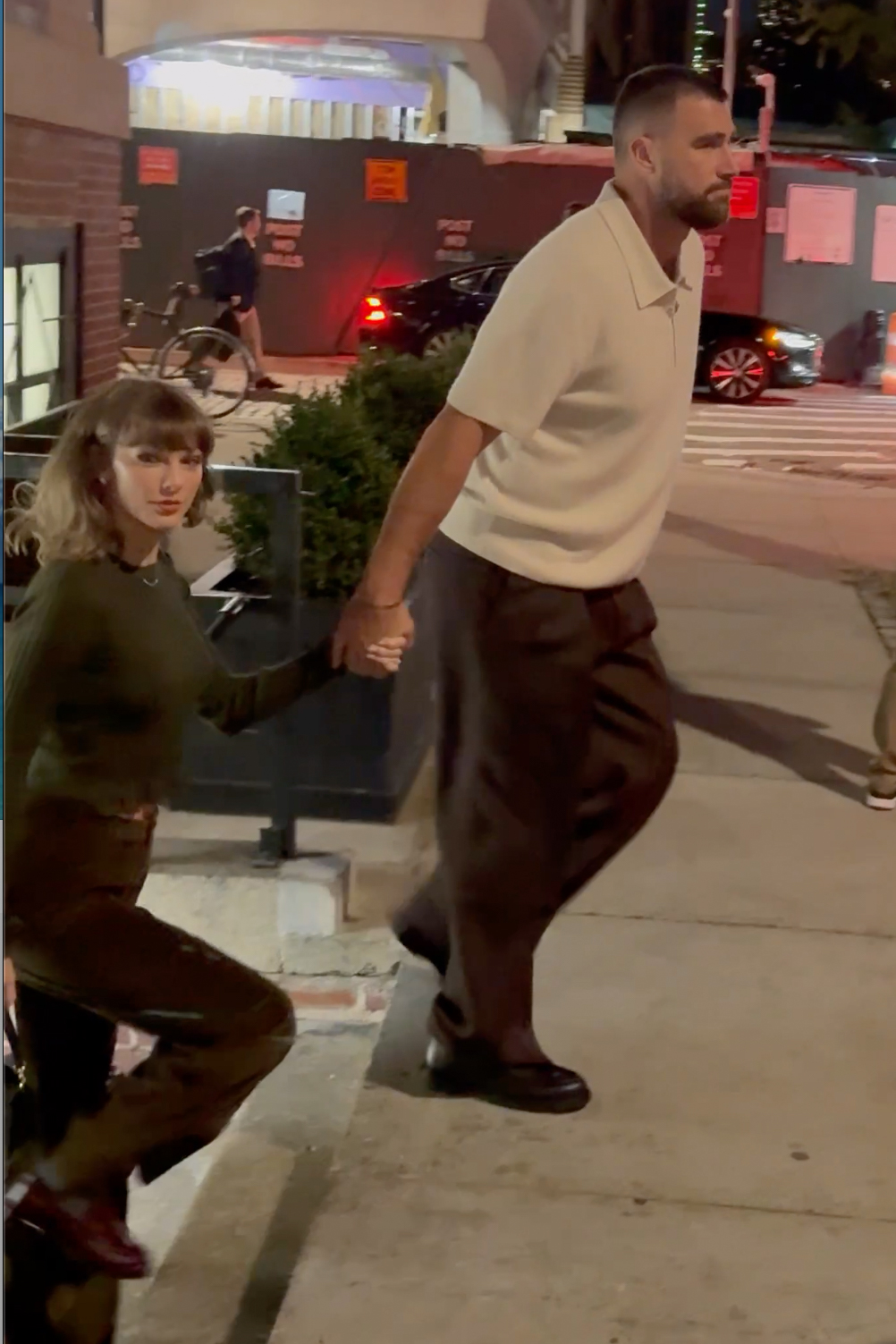 Taylor Swift Styles the Fall Loafers Trend With a Classic $3,900 Gucci Horsebit Bag
