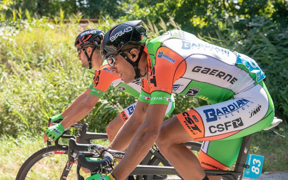 Bardiani CSF riders in the bunch during stage 1 at the tour of Denmark