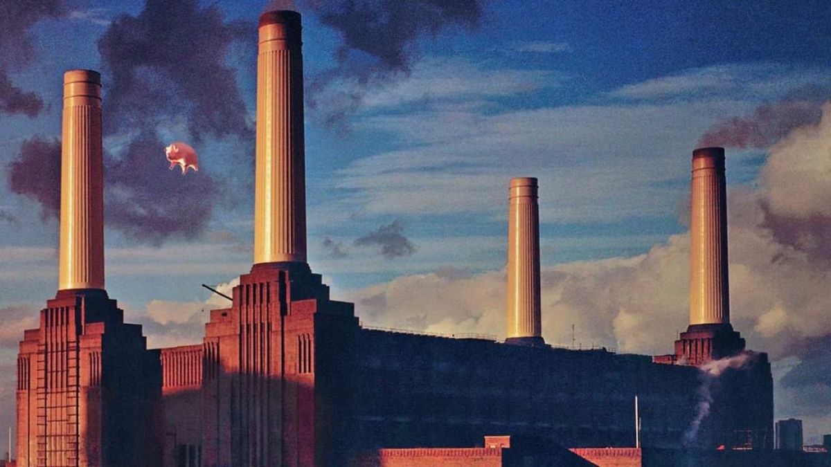 Pink Floyd's pig up for auction | Louder