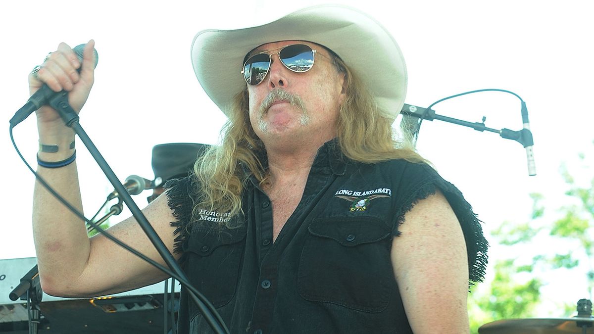 Family of Molly Hatchet’s Phil McCormack pay tribute to late singer ...
