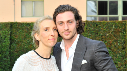 Aaron & Sam Taylor-Johnson's bedroom taps into this trend