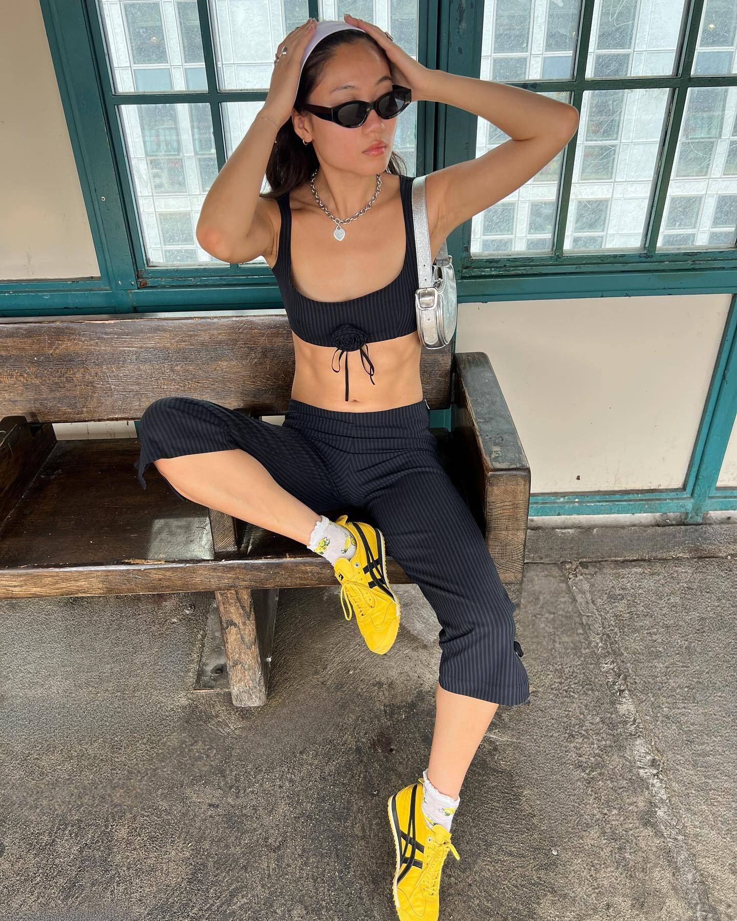 Influencer styles capri pants.
