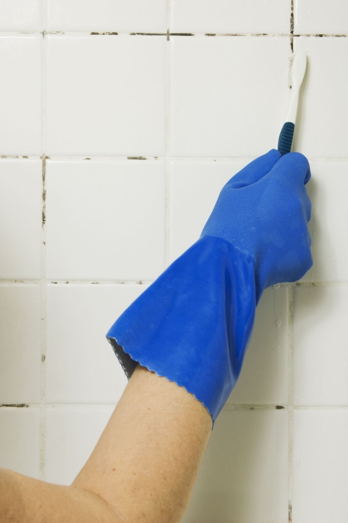 How to solve mould in bathrooms and get rid of it for good Homebuilding