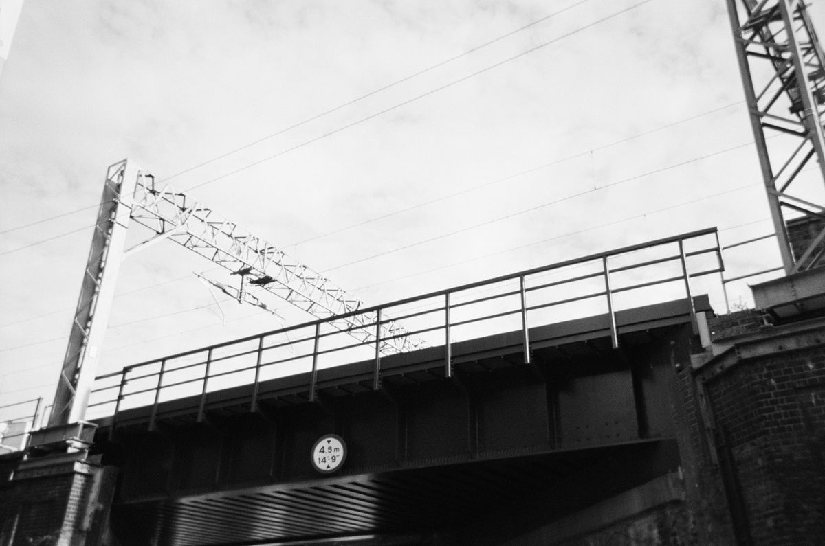 Sample photograph taken with Fujifilm QuickSnap Black and White