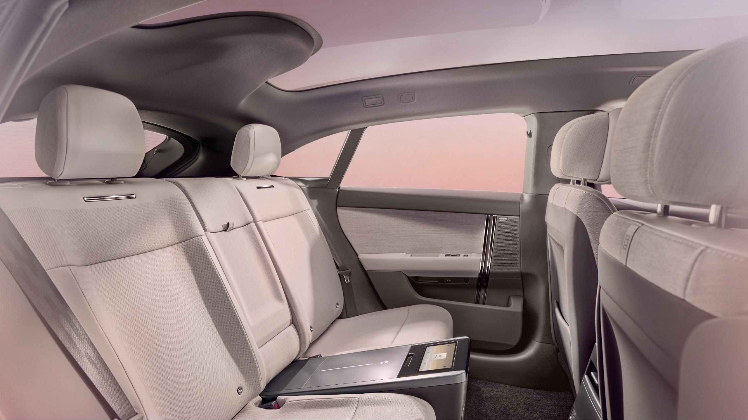 Rear cabin of the Range Rover GT