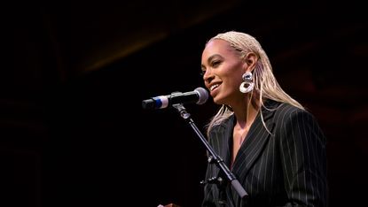 Solange Knowles Honored As 2018 Harvard Artist Of The Year