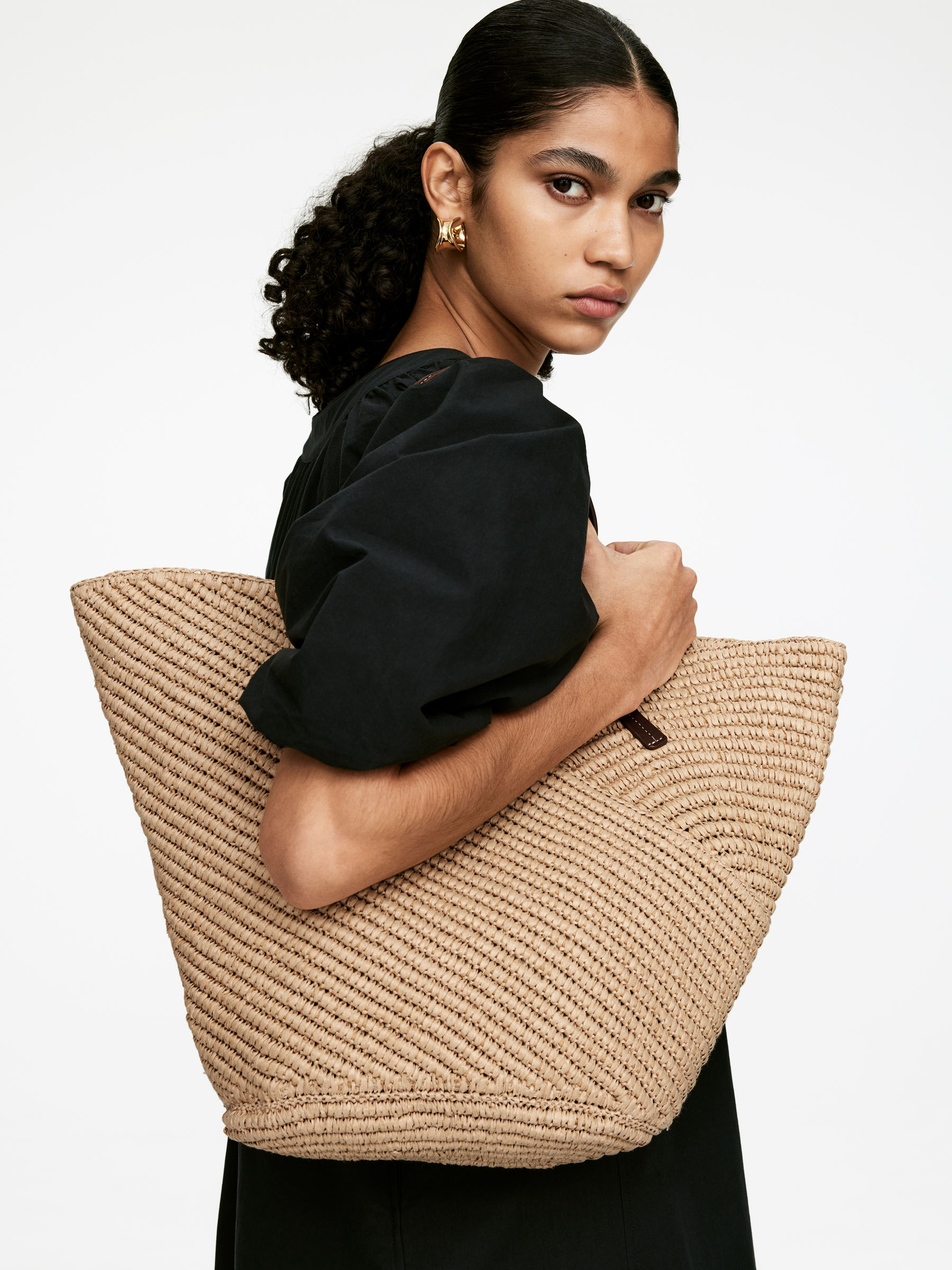 Leather-Detail Straw Tote 
 Beige 
 Women 
 Arket Gb