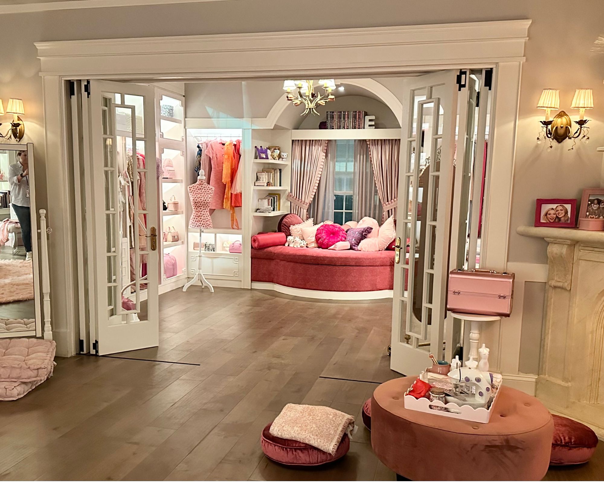 inside elle's house on new Elle TV show