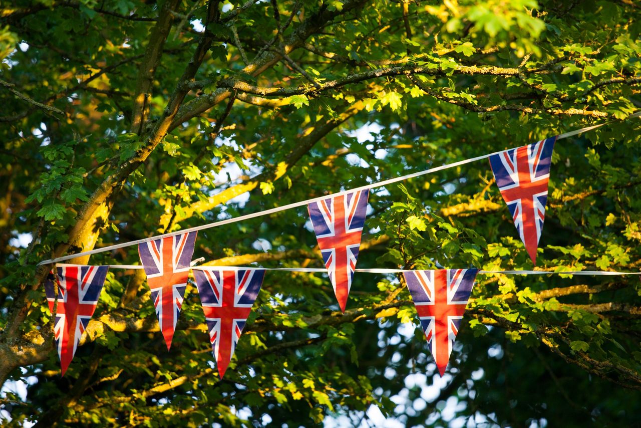 Union Jack flag bunting