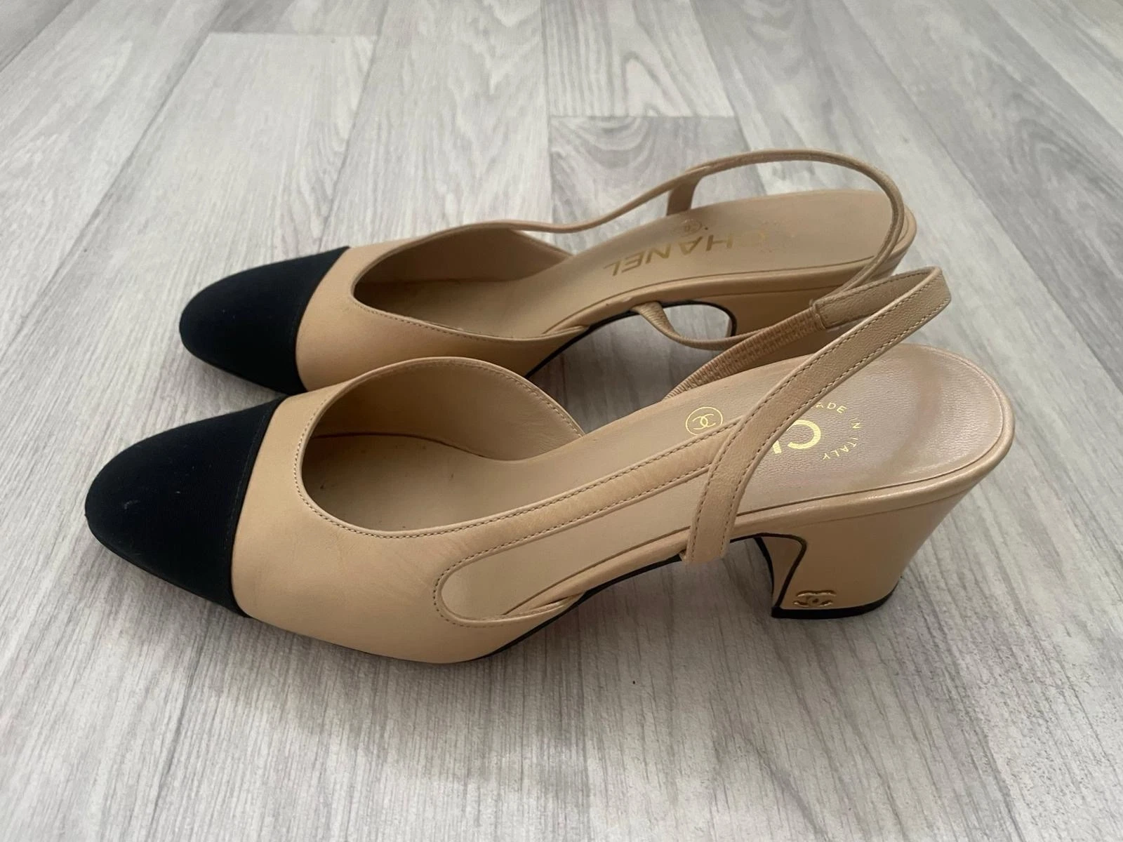 vintage chanel shopping images
