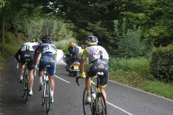 Matthew Hayman (Team Sky) leads the chase to Dan Martin (Garmin-Transitions) on KOM #2.