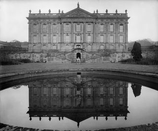 1918 — The west front of Chatsworth House. ©Country Life