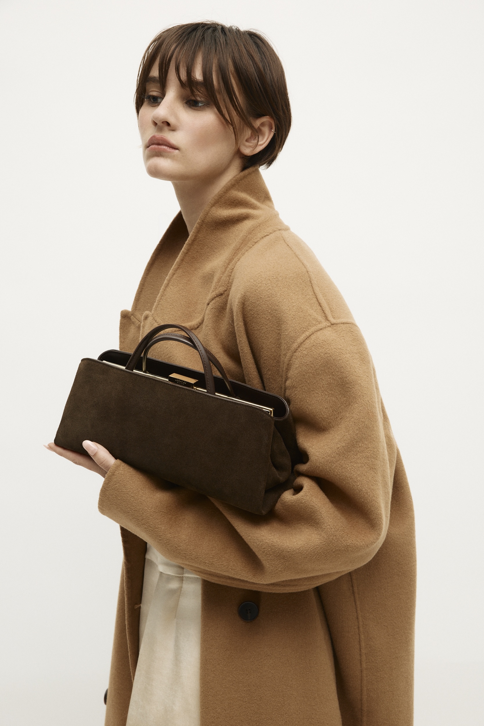 image of model wearing Verafied bag