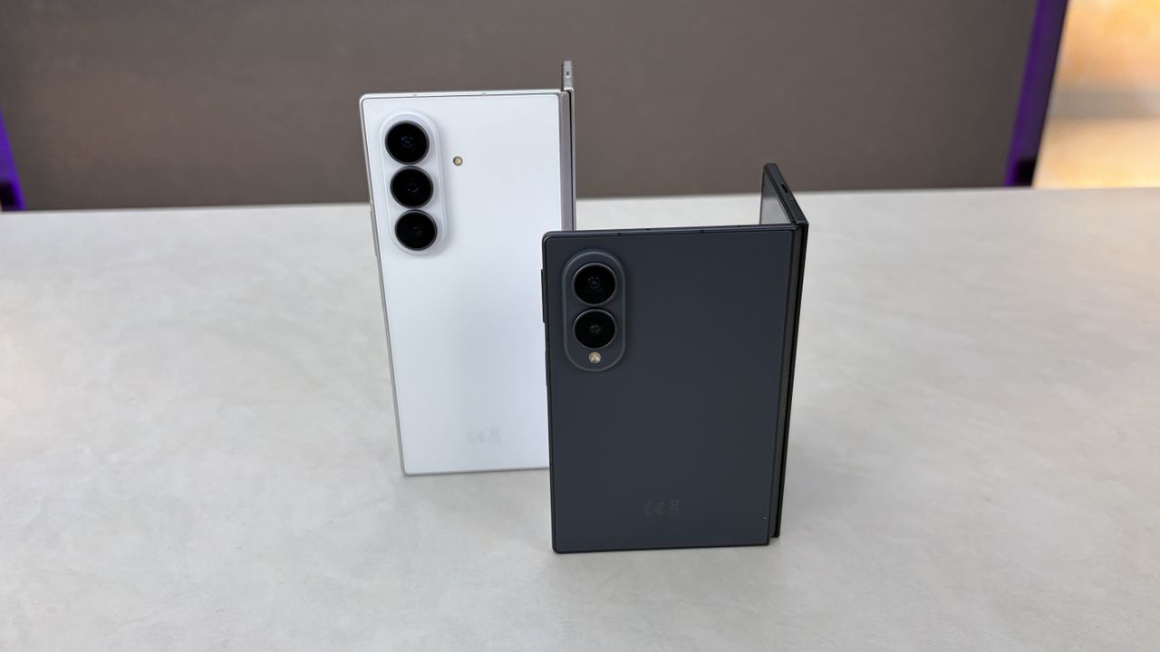 Galaxy Z Fold 8 and Galaxy Z Fold 8 Ultra on a table