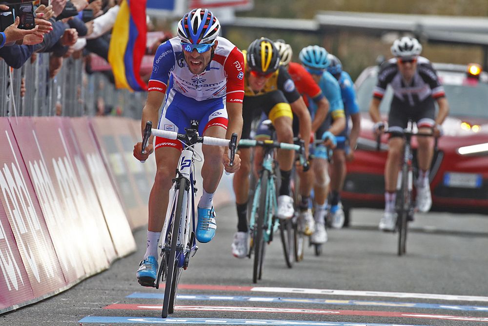 Thibaut Pinot (FDJ) leads the chasing group to the line