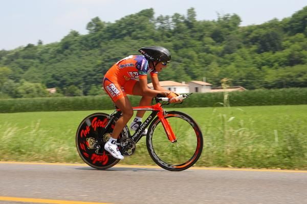 Alessandra D'Ettorre (Top Girls Fassa Bortolo-Ghezzi) in action.