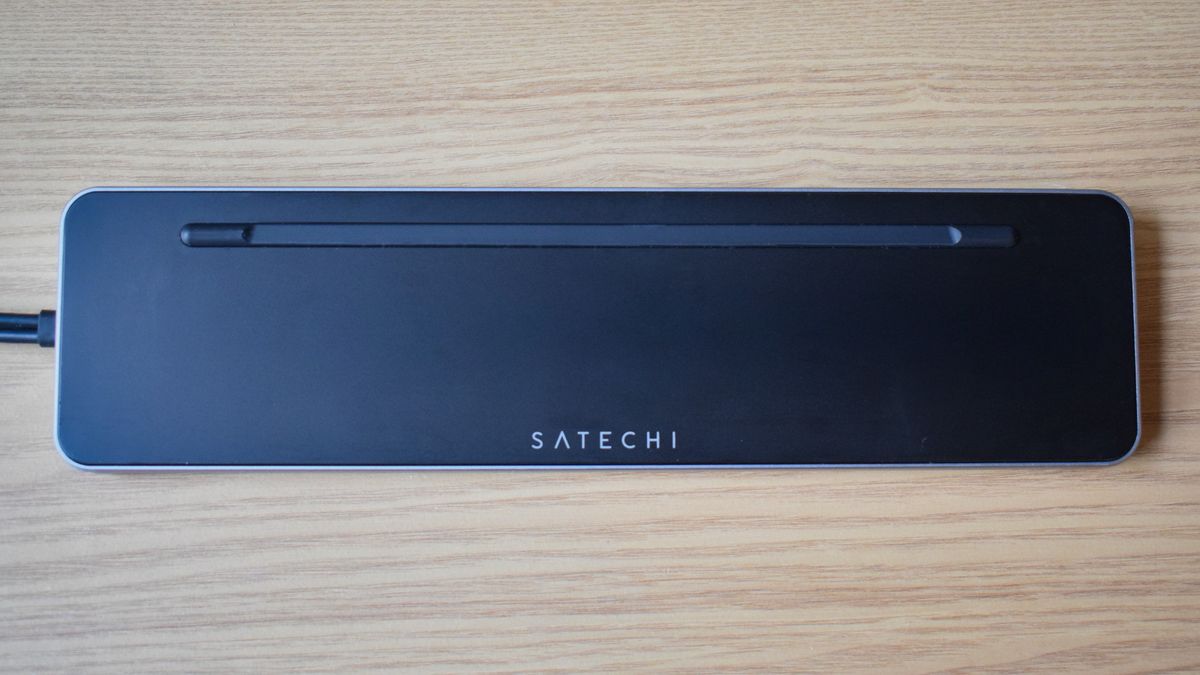 A top down image of the Satechi Dual Dock Stand