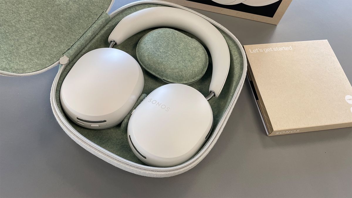 Alejandra quiroz onlyfans leak Wonder into the garden of