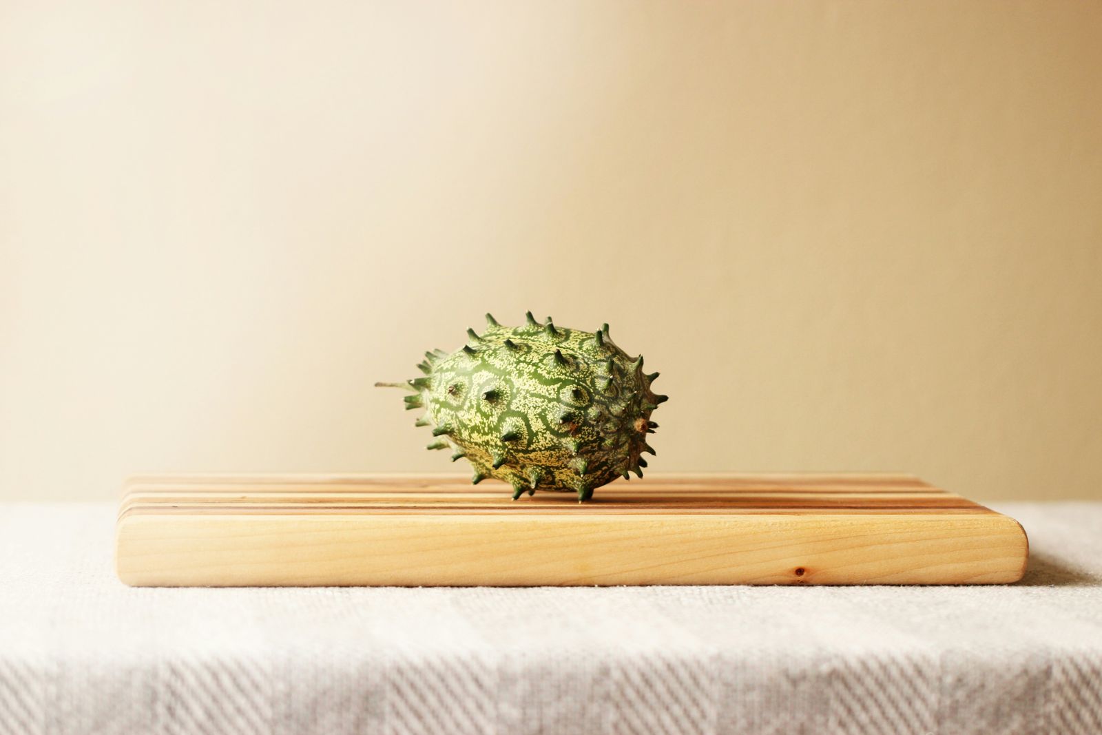 How to Clean and Care for a Wooden Cutting Board | Livingetc