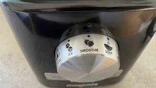 The dial on the Magimix Power Blender 4