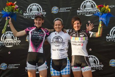 Women's podium: Winner Mary-Ellen Ash (Metromint Cycling, center), second place Starla Teddergreen (Vanderkitten-Focus) and Nichole Wangsgard (Primal-Map My Ride) third place.