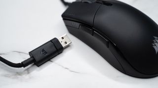 The Corsair Sabre RGB Pro Champion Series has USB connectivity.