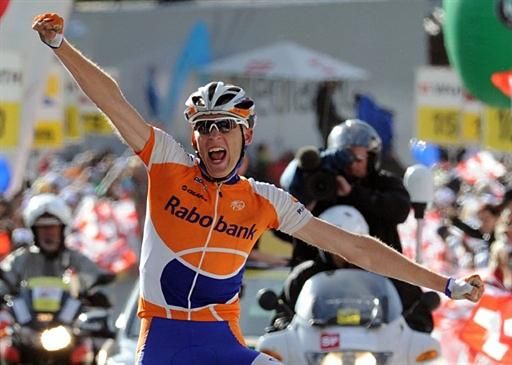 Fly like an eagle: Robert Gesink got his first stage win with a superb attack on the last climb.