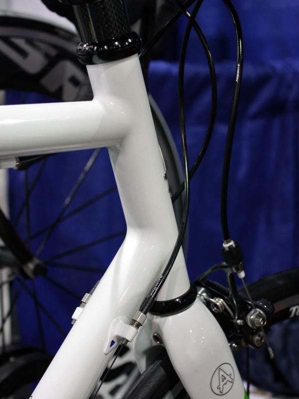 Neat fillet brazing plus some detailed braze-on down tube adjusters on the front end of this Rich Adams build.