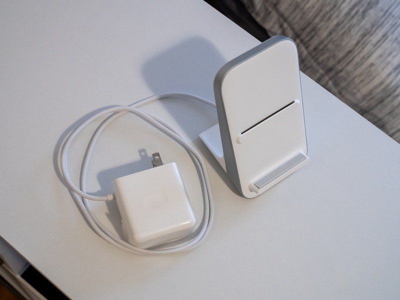 OnePlus Warp Charge 30 Wireless Charger