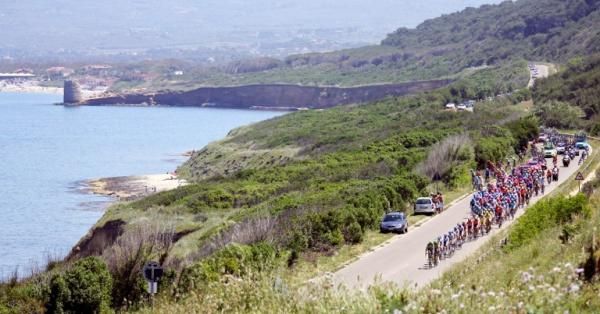 Stunning scenery on Sardinia during the 2007 Giro d'Italia.