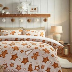 Cream gingerbread christmas bedding with fleece material