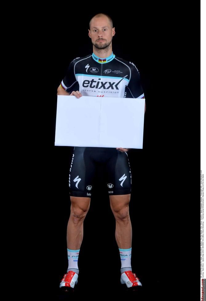 Tom Boonen in Subterranean Homesick Blues pose.