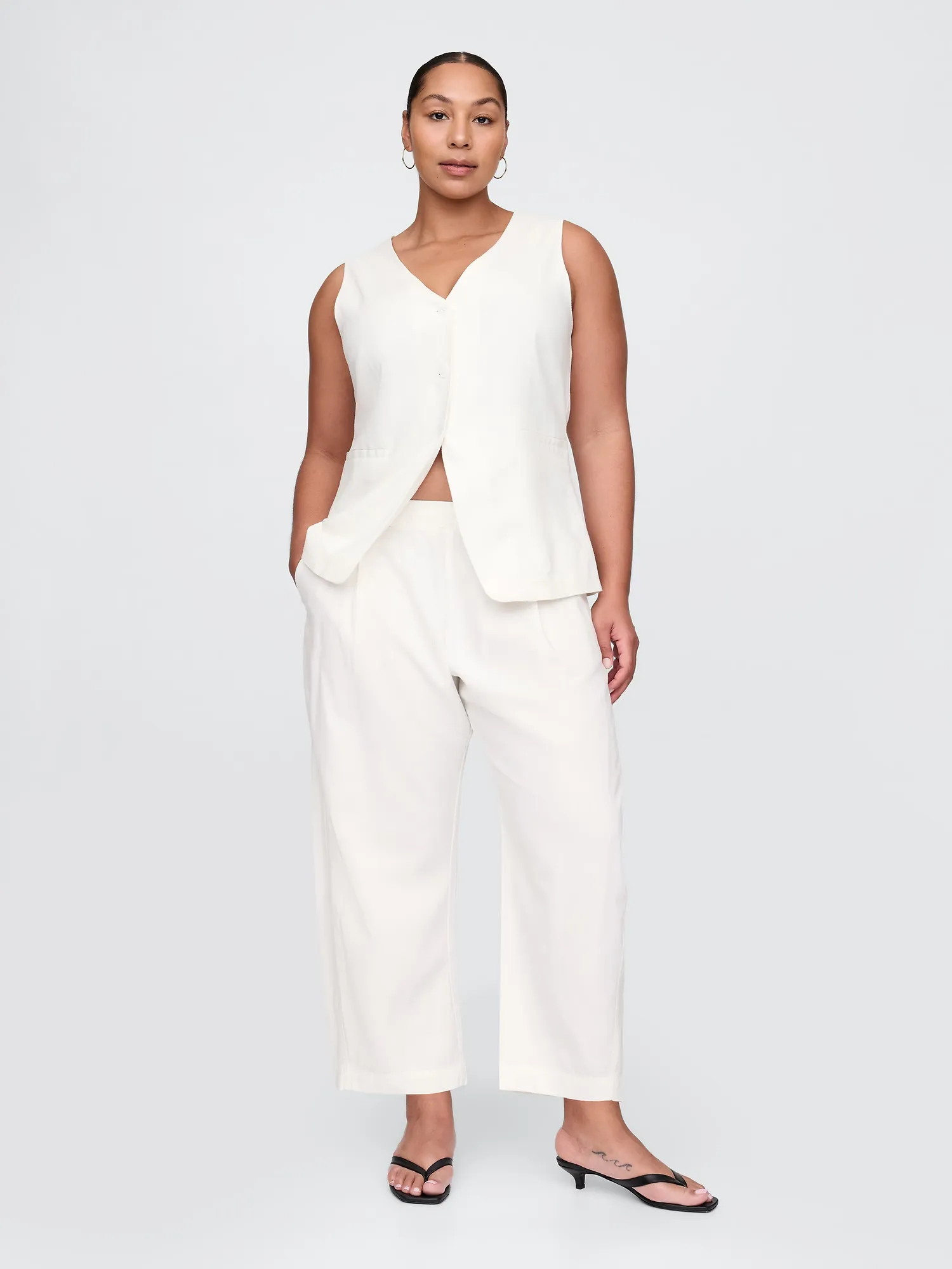 Gap, Mid Rise Linen-Blend Easy Barrel Pants