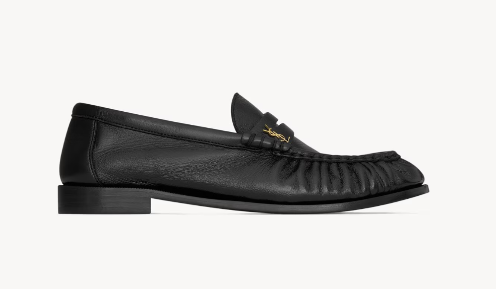 Saint Laurent, LE LOAFER supple in shiny leather