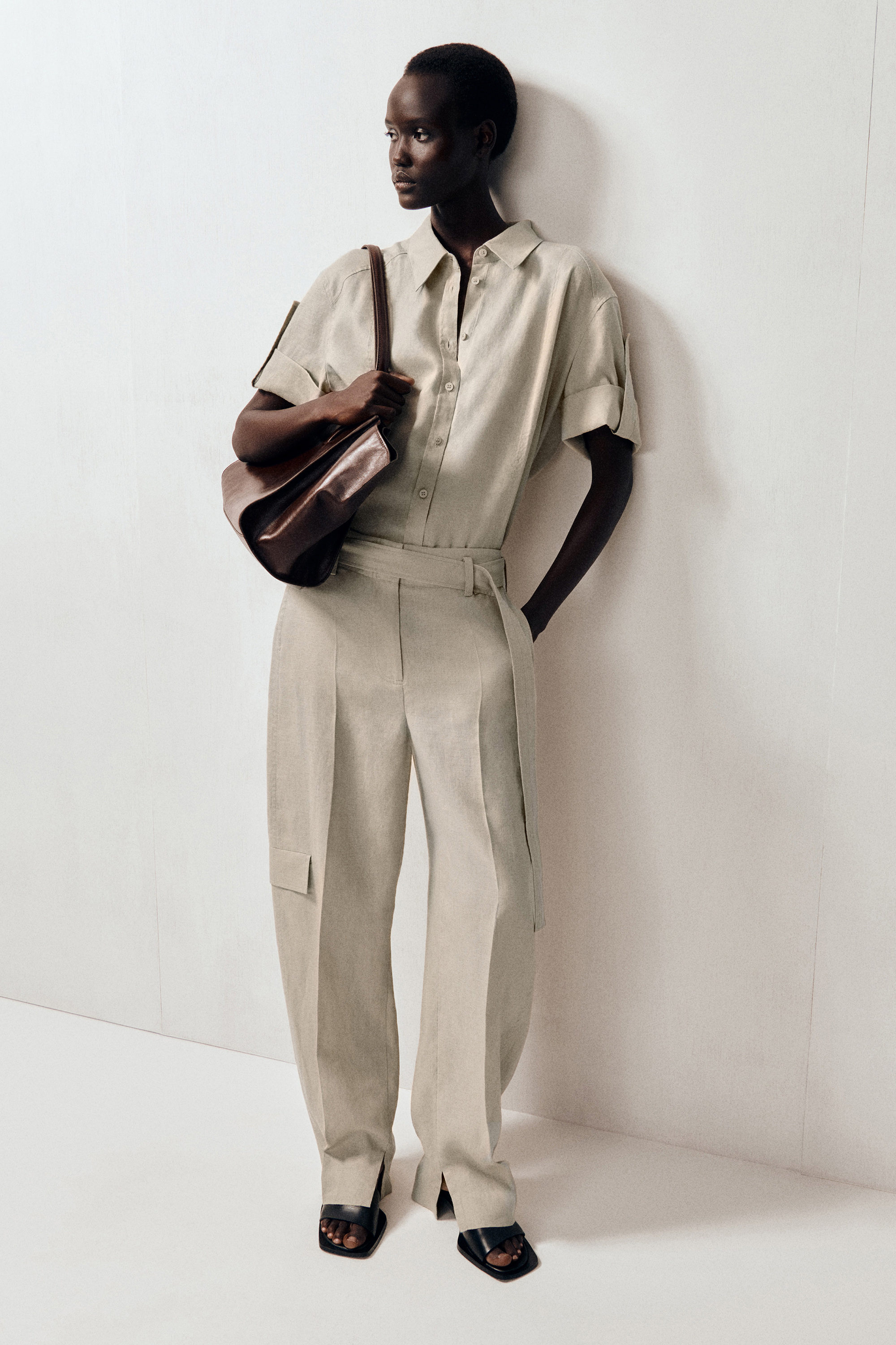 Belted Linen Barrel-Leg Trousers