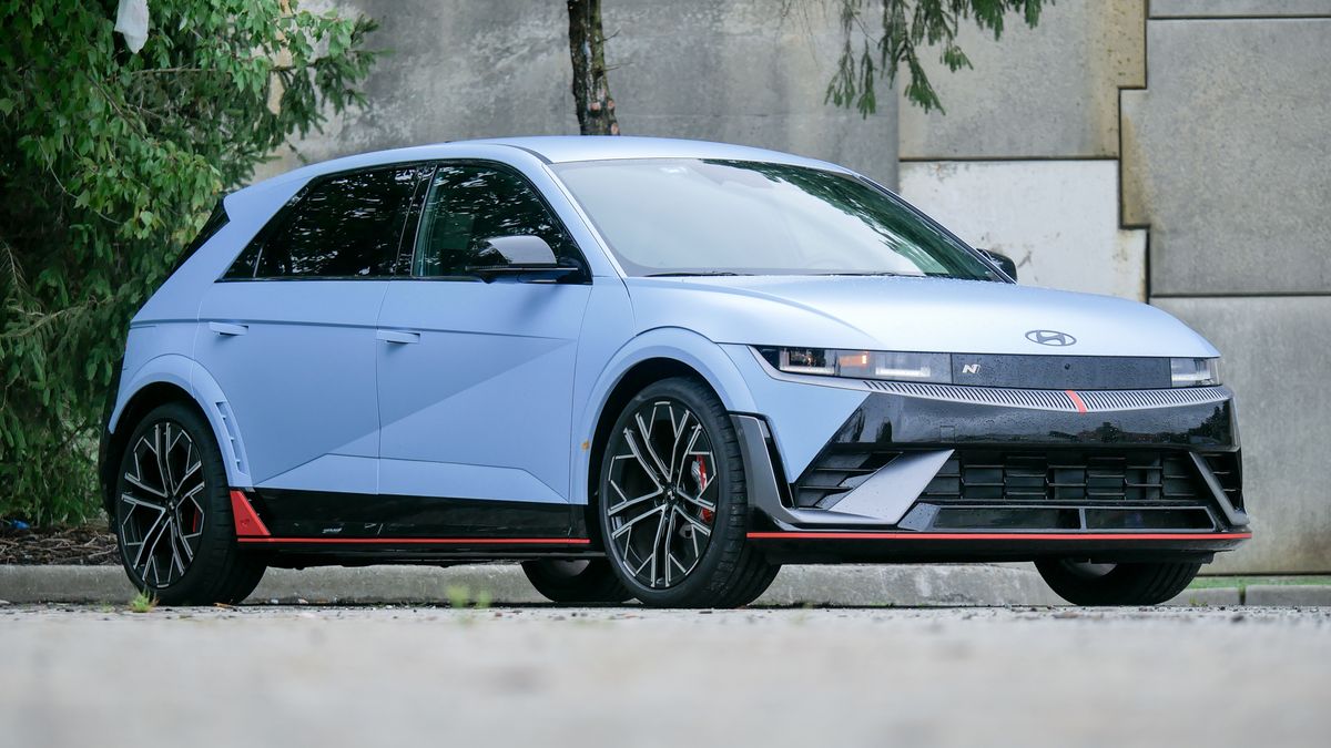2025 Hyundai Ioniq 5 N AWD test drive.