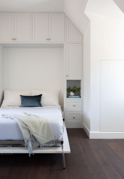 Murphy bed ideas for chic space-saving solutions | Livingetc