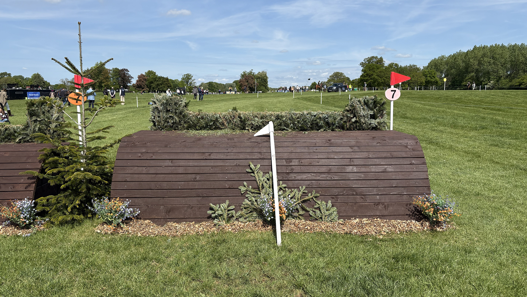 BE100 Badminton grassroots course 2026 fence 7