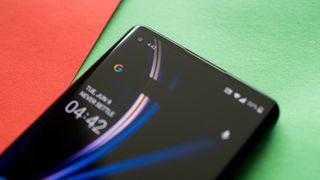 How to hide the camera cutout notch on your OnePlus phone