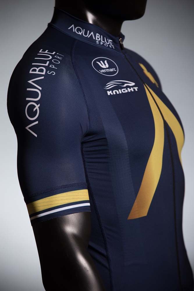 The gold continues on the sleeves