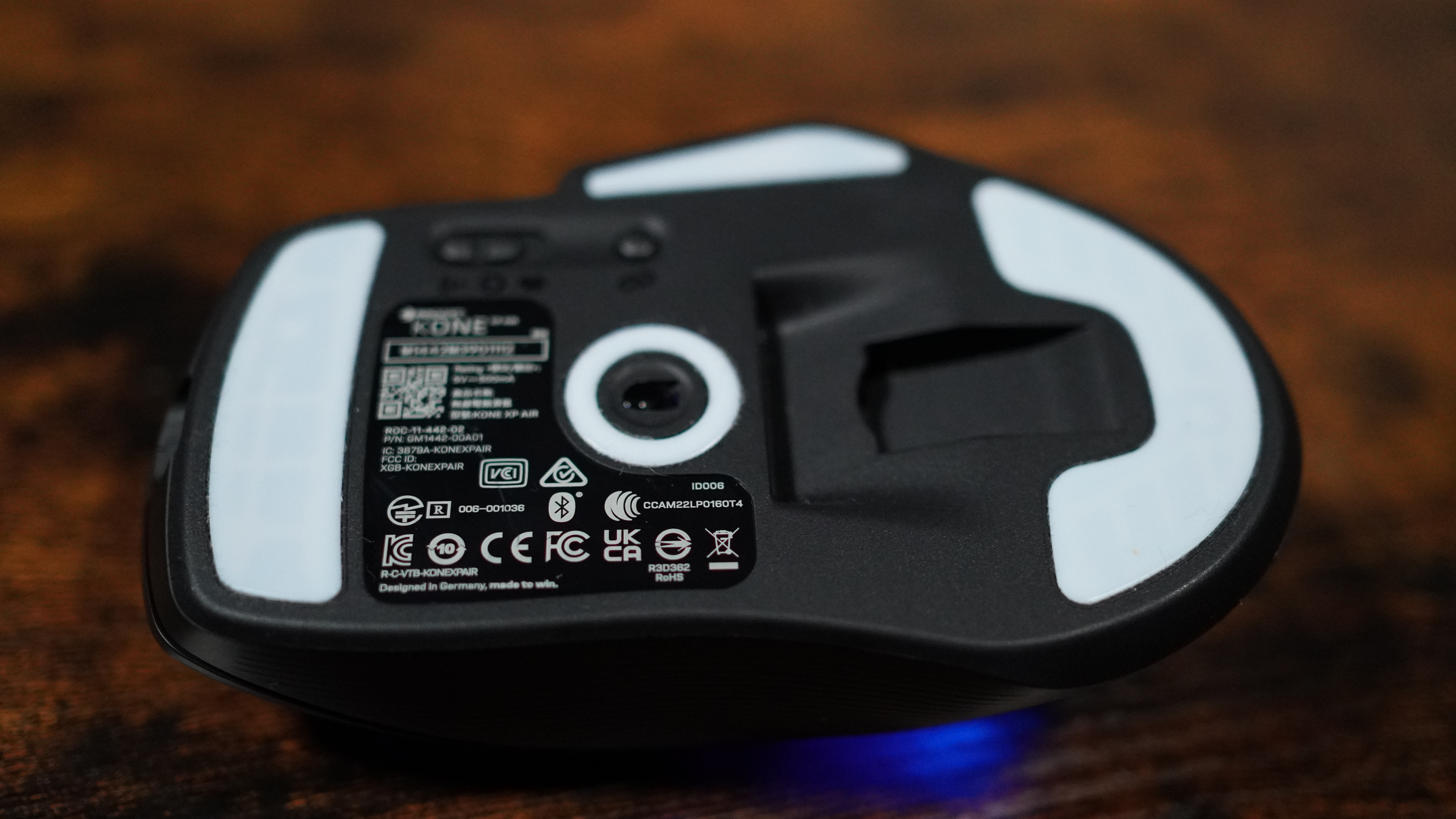 Roccat Kone XP Air Unten