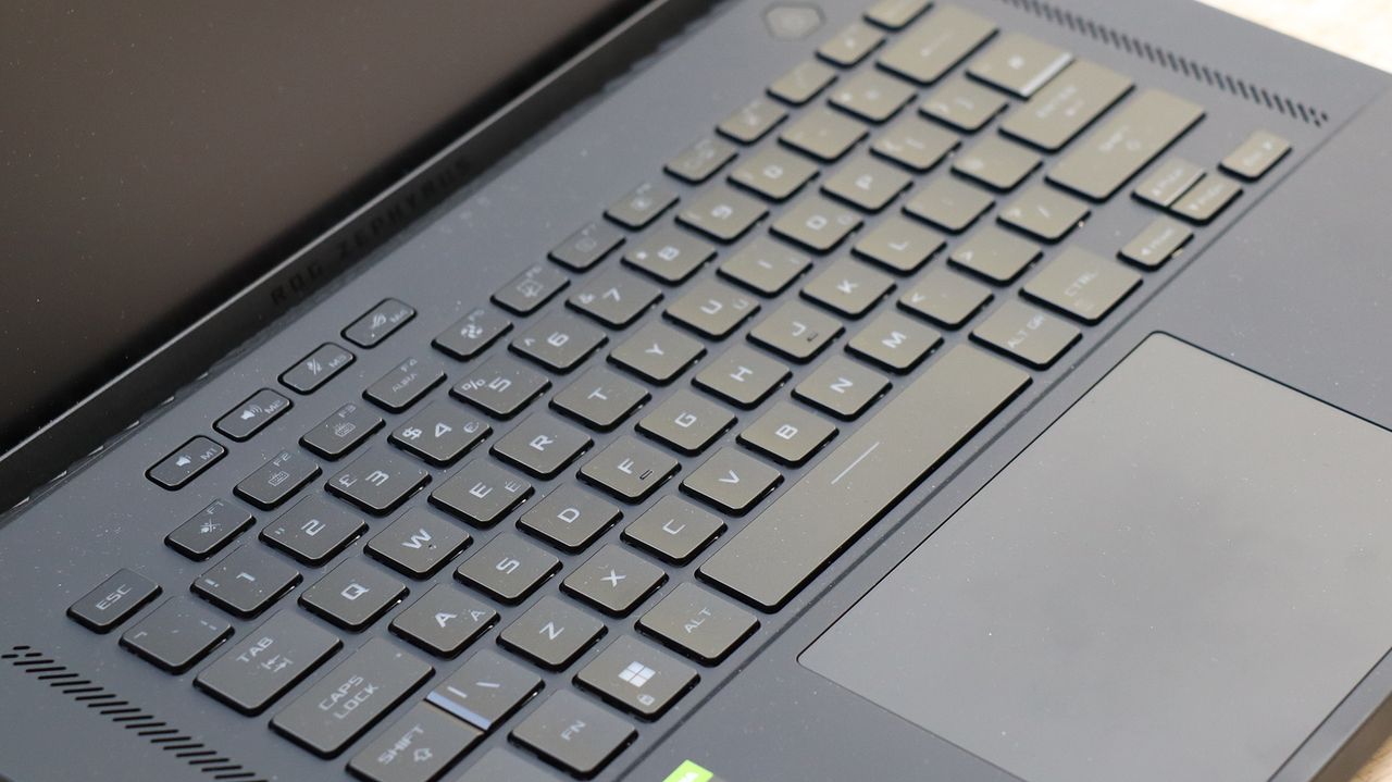 A photograph of the Asus ROG Zephyrus M16's keyboard