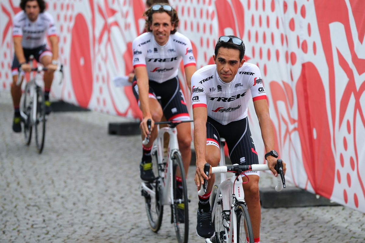 Alberto Contador in the TDF Trek-Segafredo kit